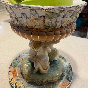 VINTAGE PEDESTAL FRUIT BOWL